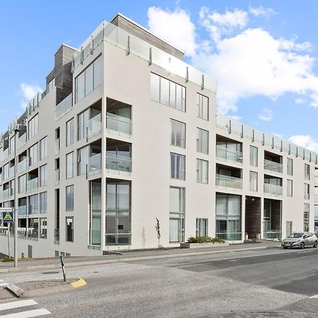Brand New Downtown Harbor Apartment 雷克雅維克 外观 照片